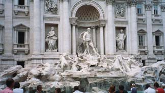 trevi.jpg (16085 bytes)