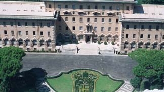vatican.jpg (16575 bytes)